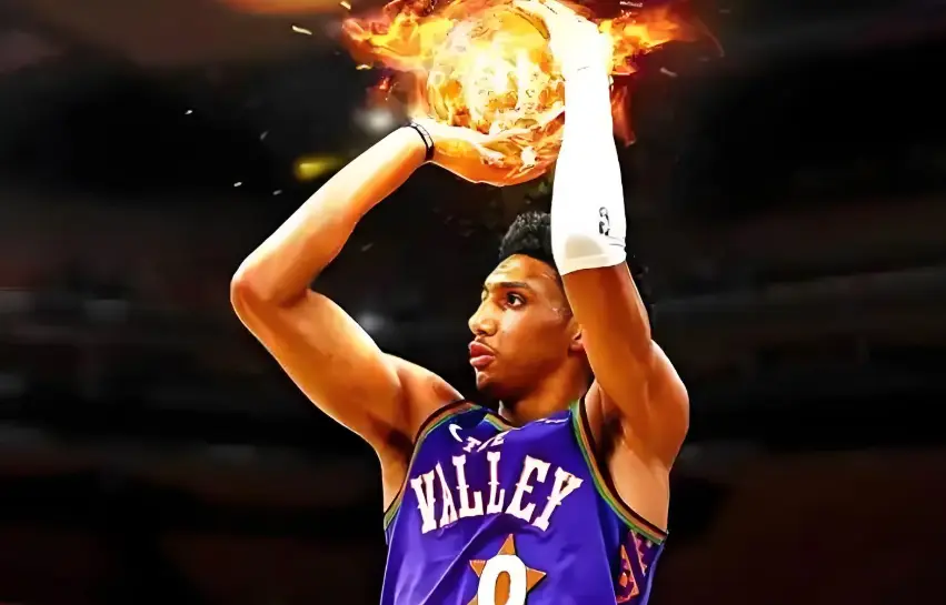 身材则更偏 身材则更偏